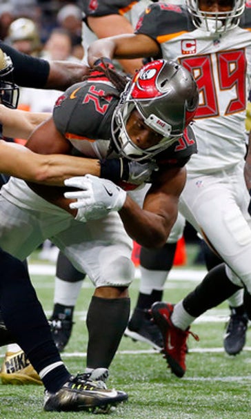 Bucs bench starting RB Martin in pivotal game against Saints